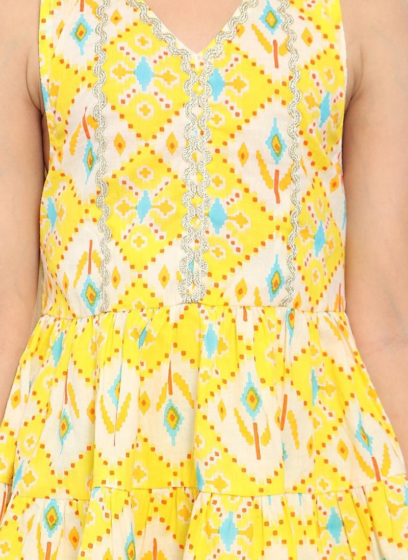 Nautinati Girls' 100% Cotton All-over Print Ikat Print Kurti with Wavy-striped Sharara & Net Dupatta - Image 5